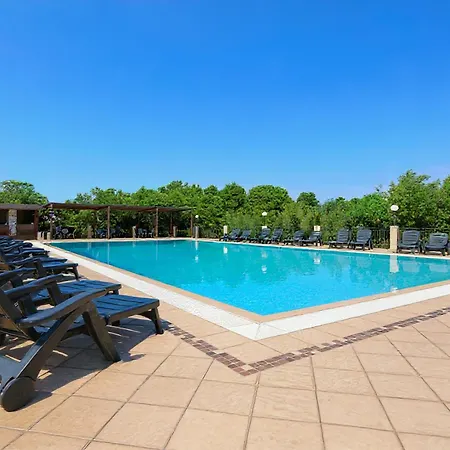 Villaggio Sabbia D'oro * Lupetto